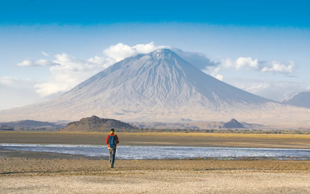 - MOUNTAIN OLDONYO LENGAI -